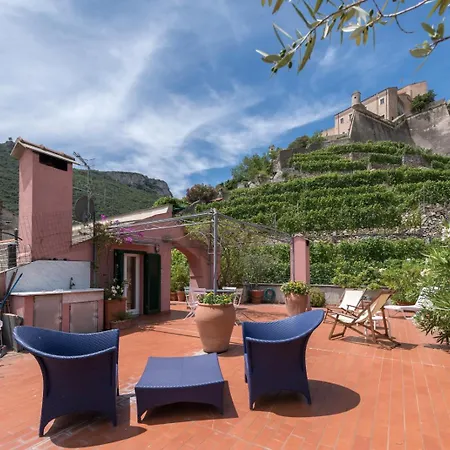 Terrace House * Finale Ligure